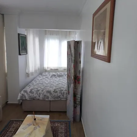 Silent Corner 6