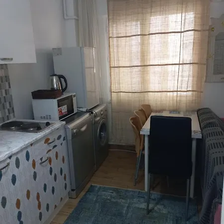 Silent Corner 6 *